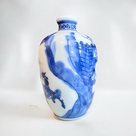 18th Century Chinese Blue & White Glazed Porcelain Snuff Bottle - Picture 5 of 11